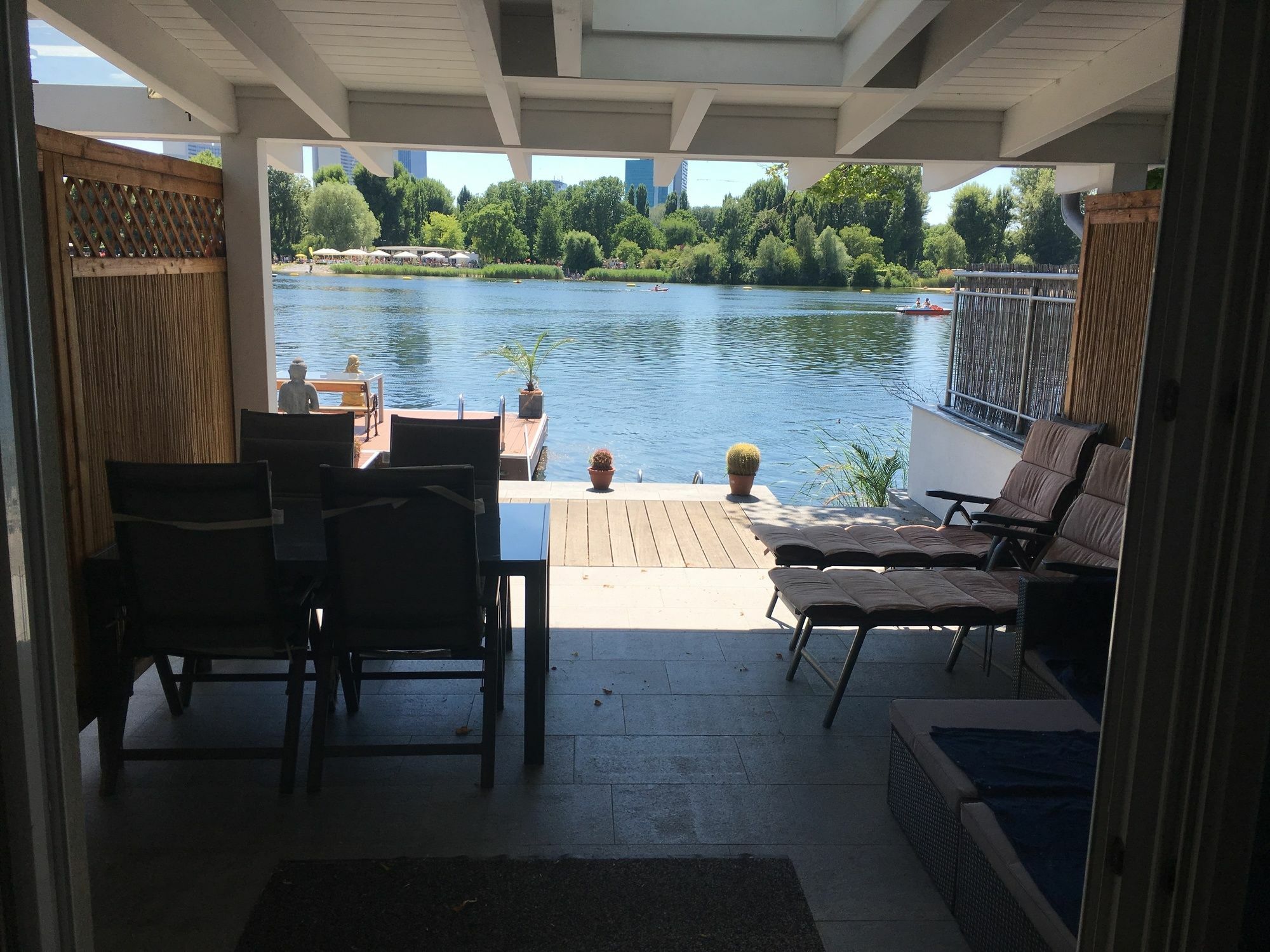 Ajo Vienna Beach - Contactless Check-In Екстериор снимка