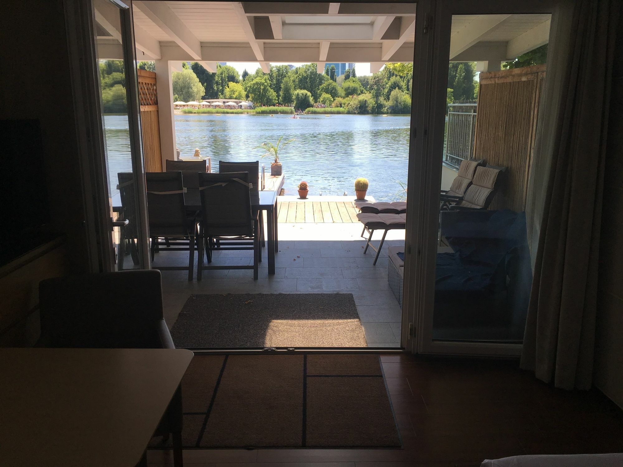 Ajo Vienna Beach - Contactless Check-In Екстериор снимка