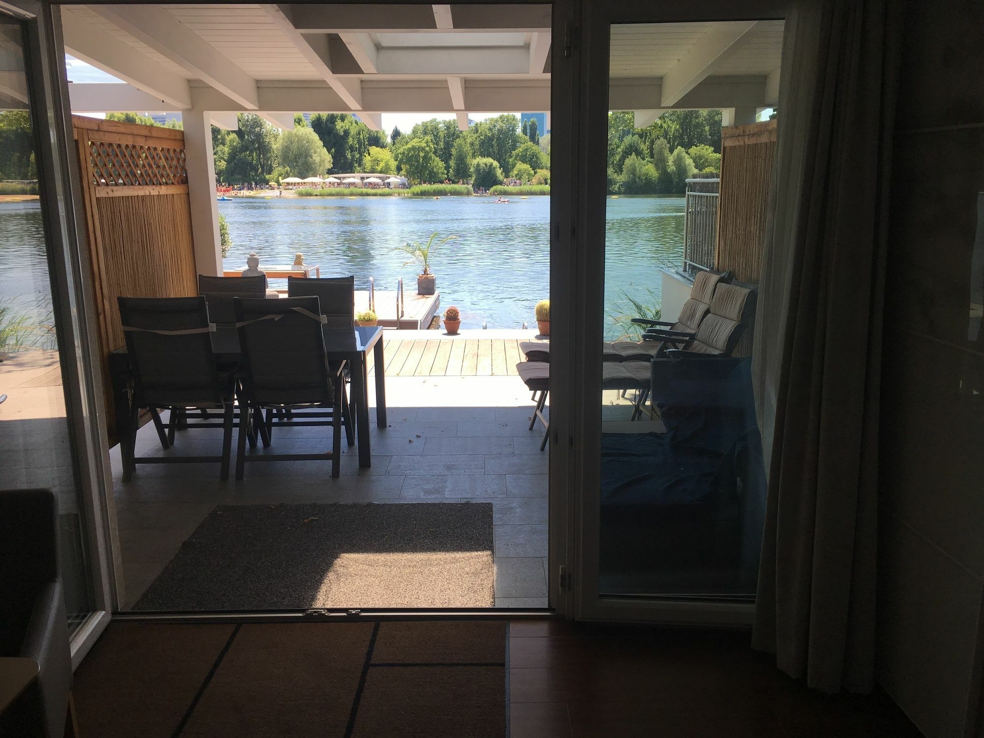 Ajo Vienna Beach - Contactless Check-In Екстериор снимка