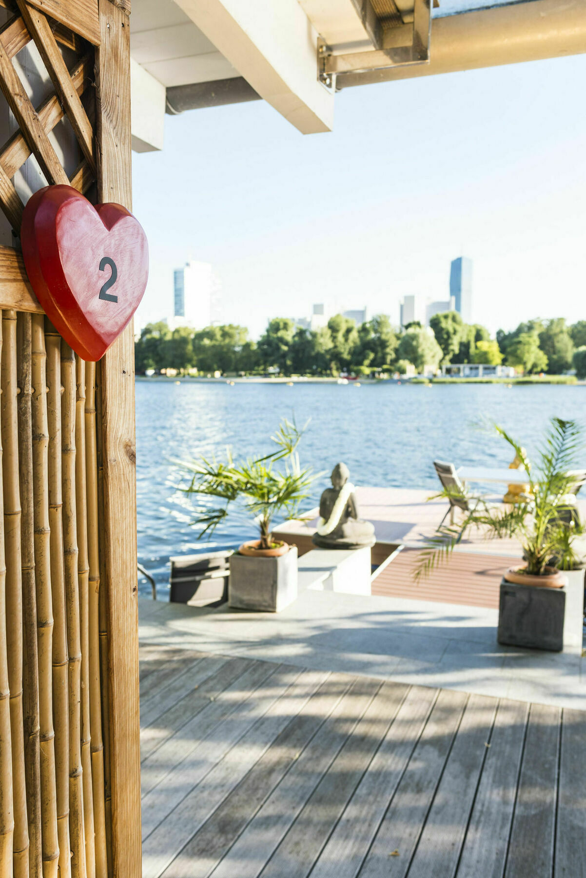Ajo Vienna Beach - Contactless Check-In Екстериор снимка