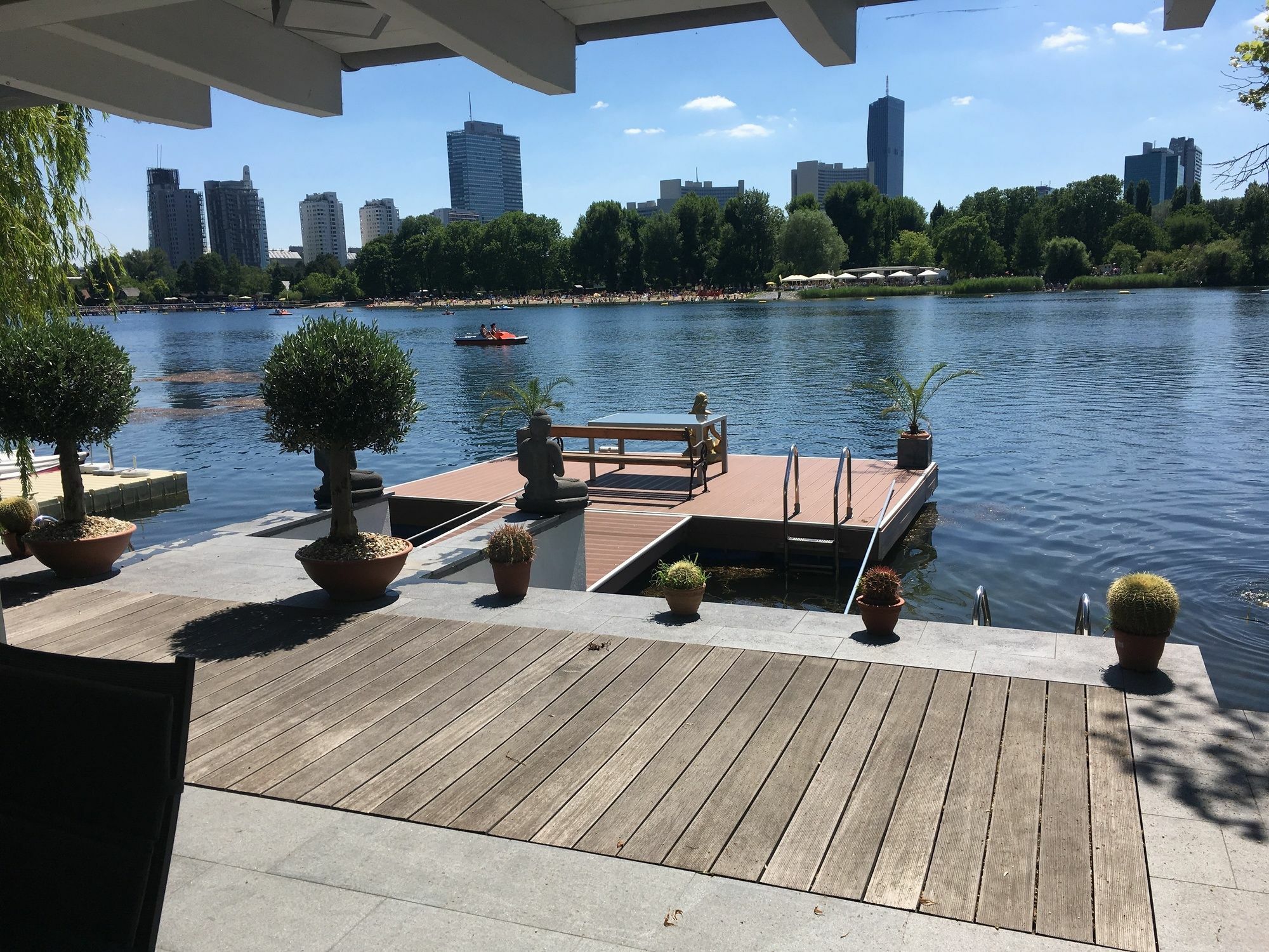 Ajo Vienna Beach - Contactless Check-In Екстериор снимка