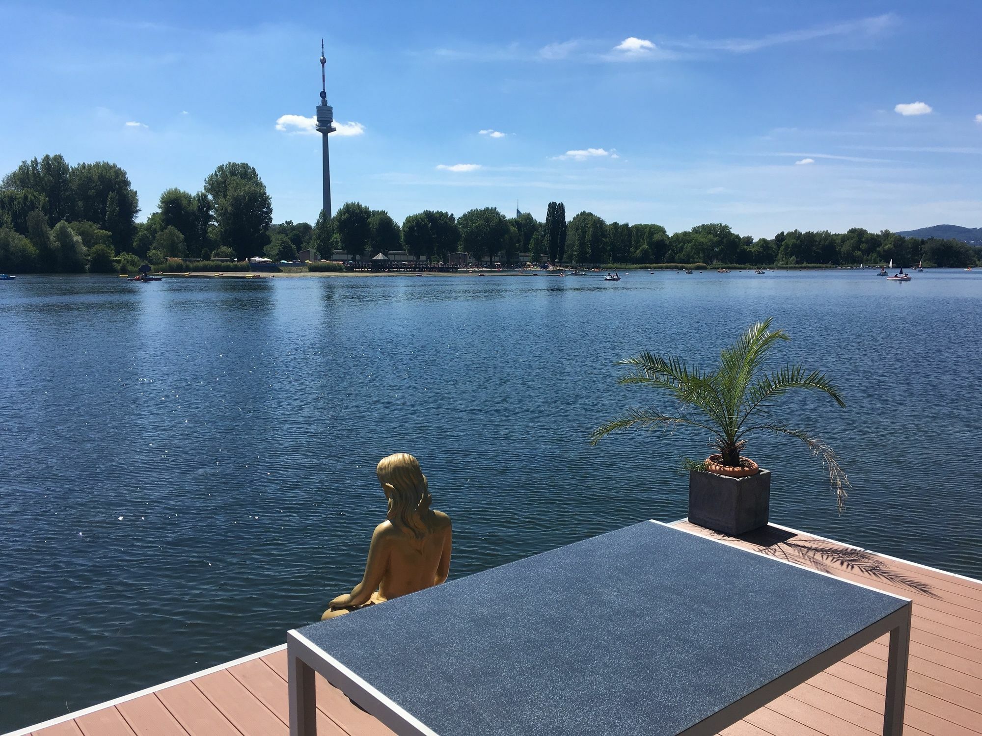 Ajo Vienna Beach - Contactless Check-In Екстериор снимка